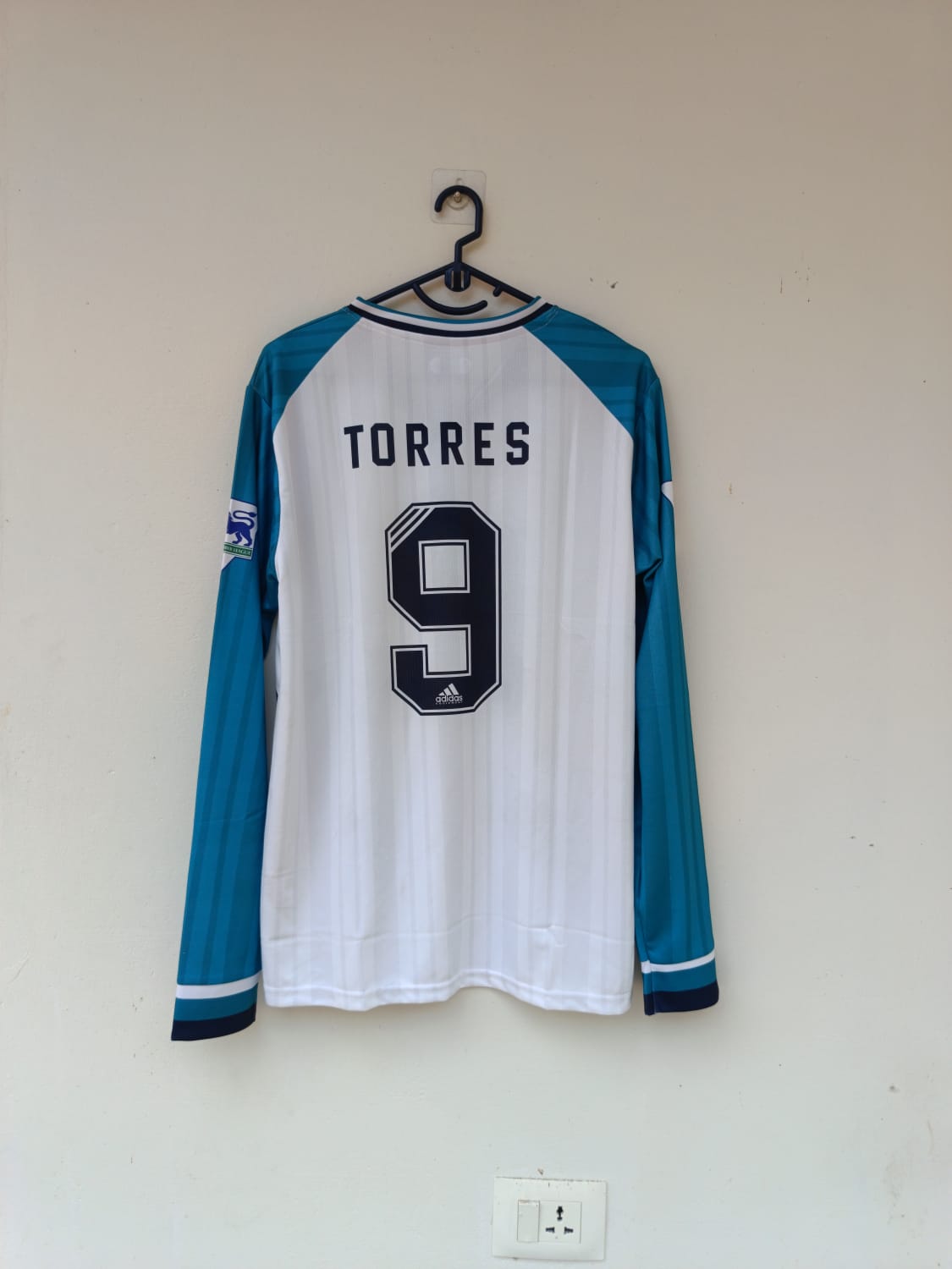 LIVERPOOL 1993-95 AWAY TORRES - Full Sleeve and Embroidery PREMIUM
