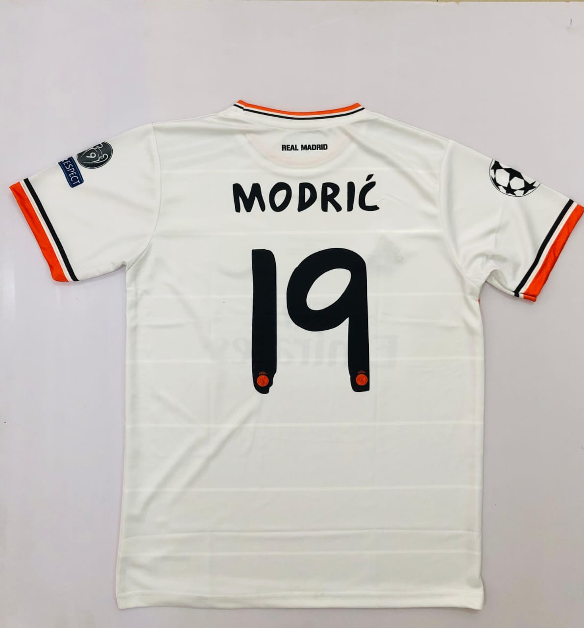 REAL MADRID 2013-14 MODRIC HALF SLEEVES [[[A044]]]((HS RN EMBROIDERY))