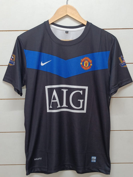 Rooney Manchester United jersey.
