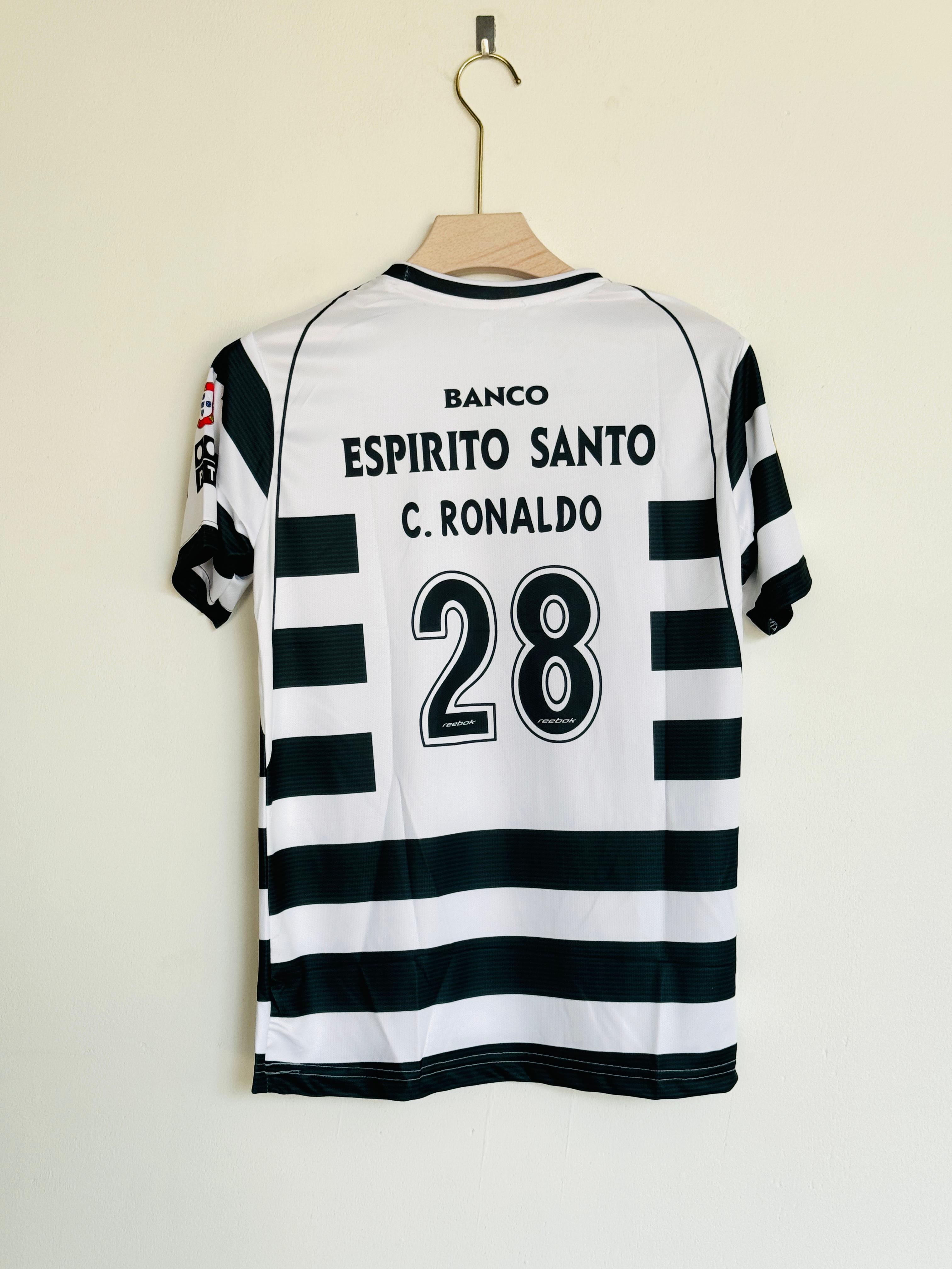 SPORTING 2001-02 HOME KIT RONALDO EMBROIDERY